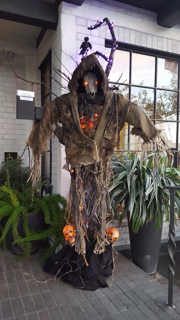 spooky-scarecrow